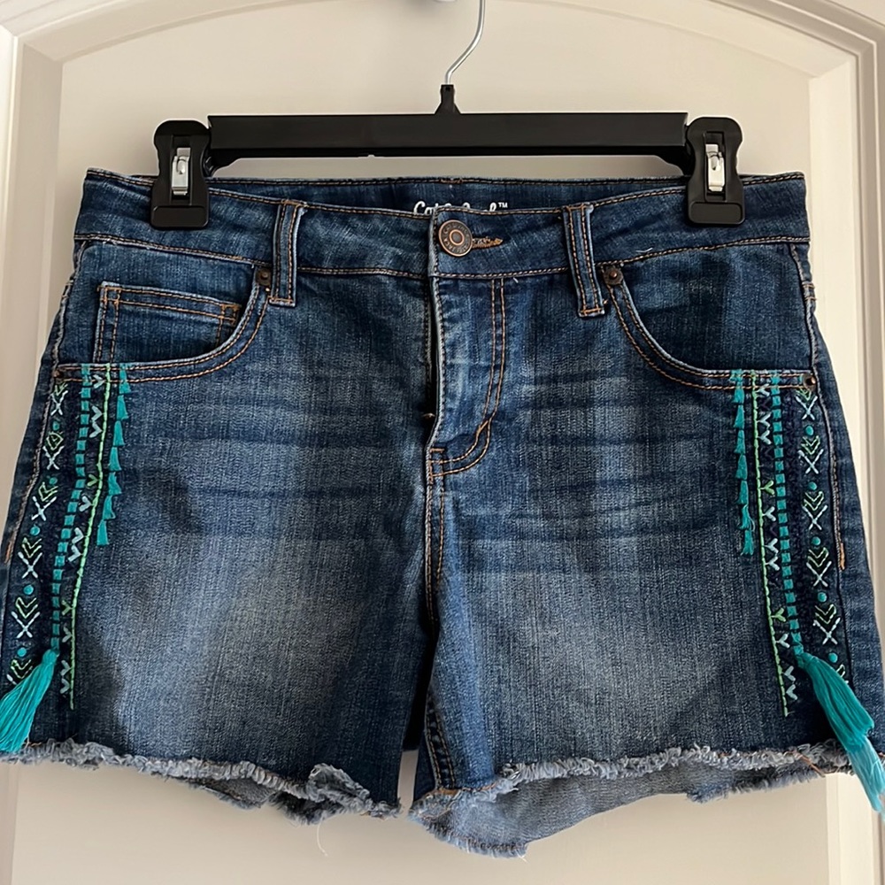 Cat and Jack Jeans Shorts for girls (NWOT)
